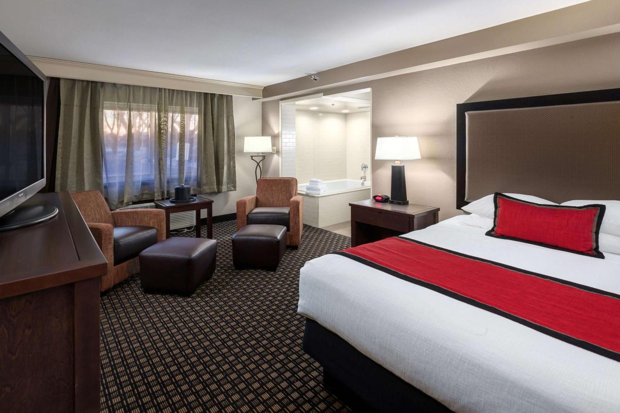 Best Western Plus Ramkota Hotel Сиукс Фолс Екстериор снимка