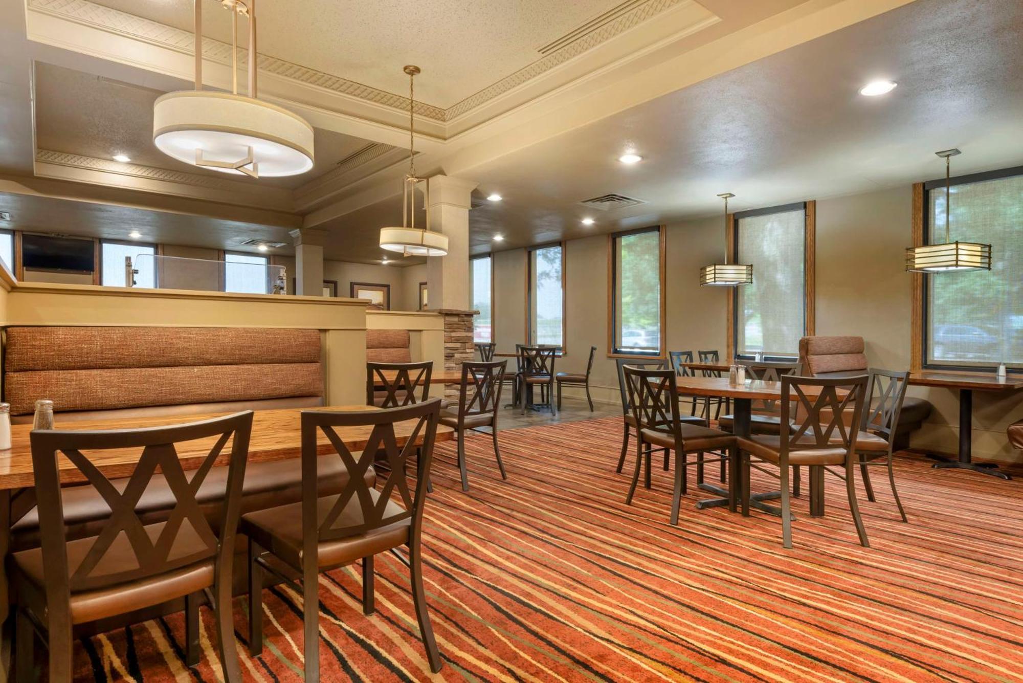 Best Western Plus Ramkota Hotel Сиукс Фолс Екстериор снимка