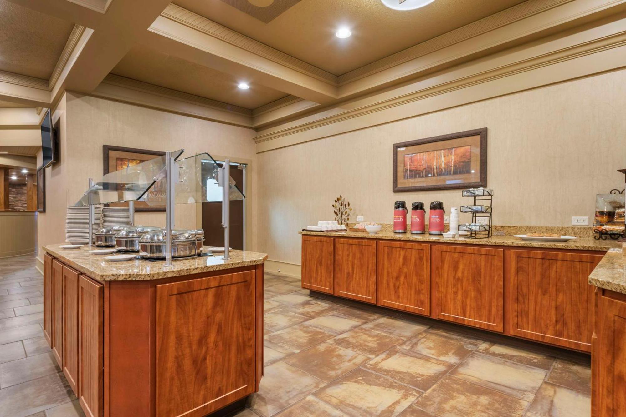 Best Western Plus Ramkota Hotel Сиукс Фолс Екстериор снимка
